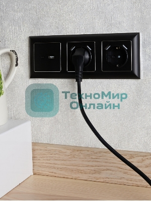 Рамка 3-местная IEK BRITE РУ-3-Бр DECOR 3D-форма черный/хром