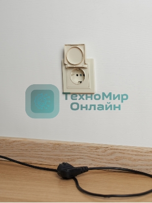 Розетка 1-местная IEK BRITE РСбш10-3-44-БрКр с заземлением, с защитными шторками и крышкой, 16А, IP44, бежевый