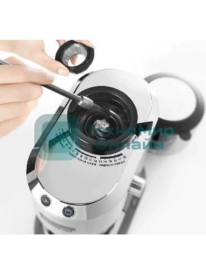 Кофемолка DeLonghi KG520.M