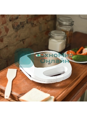 Сэндвичница Aresa AR-1205. 750 Вт. Термостойкий пластик со вставками из хромированной стали. Две сэндвичные формы.