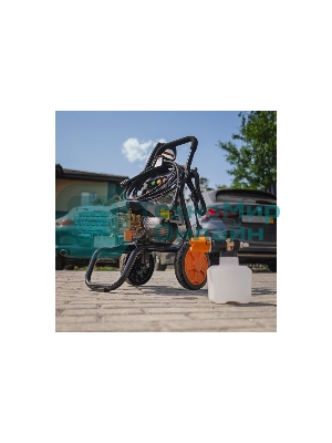 Мойка высокого давления Bort KEX-2800 2500 Вт, максимальное давление 125 бар, рабочее давление 105 бар, 12 л/мин, 23 кг, набор аксессуаров 10шт