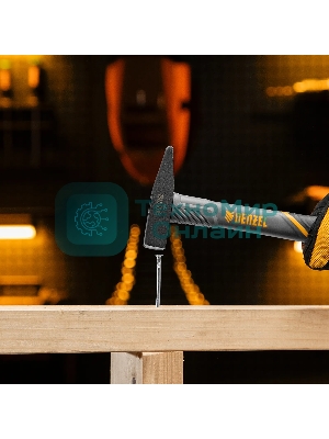 Молоток слесарный Denzel 200 г, кованый, фибергласовая рукоятка c TPR покрытием