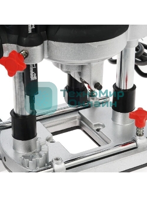Фрезер электрический P.I.T. МАСТЕР PER 12-C, 2100Вт, рег-ка 6000-22000об.мин, цанга 8, 12мм, пл. пуск