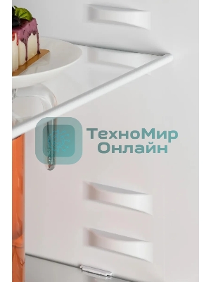 Холодильник Nordfrost NRB 122 W белый двухкамерный 205/70л морозилка снизу, капельная система