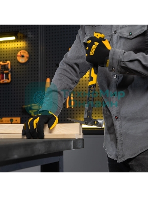 Молоток строительный Denzel 450 г, цельнокованый, боек с магнитом, двухкомп. обрезин. рук-ка