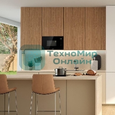 Встраиваемая микроволновая печь Gorenje BM201SG3BG, 20 л, 5 уровней мощности, 8 автопрограмм, сенсорное управление, дисплей, гриль, поворотный стол, AquaClean, автоменю черный