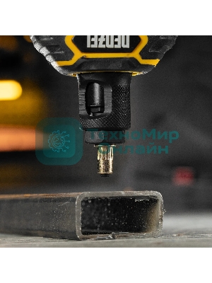 Заклепки резьбовые Denzel стальные, оцинкованные, М5, пластиковый кейс, 100 шт.