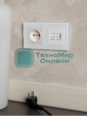 Рамка 2-местная IEK BRITE РУ-2-2-БрБ стекло белый