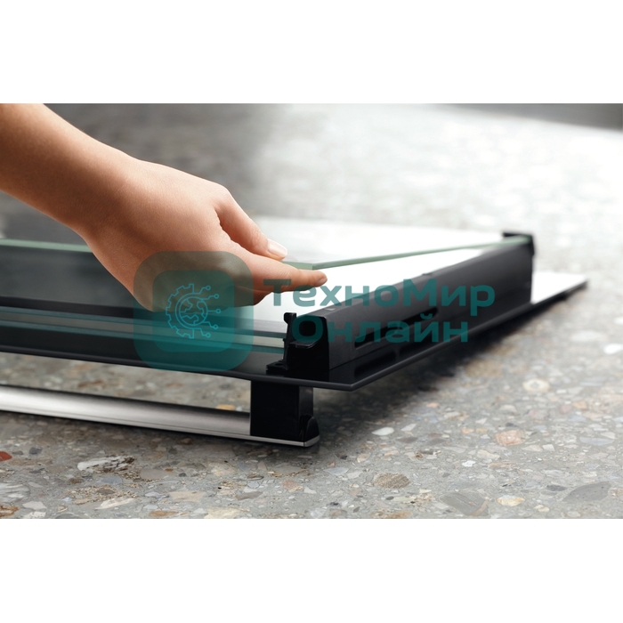 Встраиваемый духовой шкаф Electrolux COF6P76BX, Духовой шкаф электрический с конвекцией, объем 65 л, утапливаемые переключатели, 9 режимов, автопрограммы, очистка пиролитическая, 3 стекла в дверце, направляющие проволочные + телескопические (1 уровень)