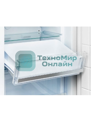 Встраиваемый холодильник Kuppersberg RBN 1760, High-Tech, объем 237 л, скользящий фасад, электронное управление, No Frost, антибактериальный пластик, звуковой сигнал при открытой дверце, перенавешиваемые двери, LED освещение, уровень шума 41 дБ, энергоэффективность А+, белый