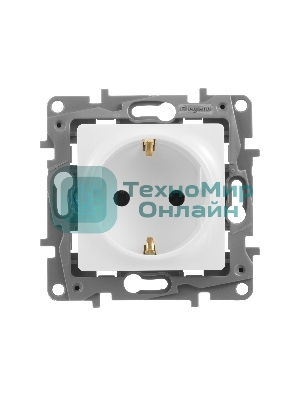 Розетка ETIKA 2К+З на винтах, белый ETIKA Розетка 2К+З на винтах, белый