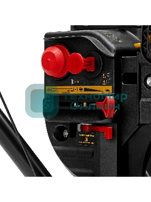 Бензиновая снегоуборочная машина Denzel SBM 610S PRO, 212cc, эл.старт, фара, обогрев