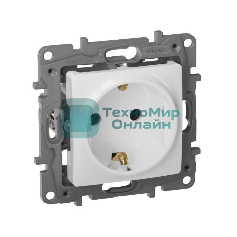 Розетка ETIKA 2К+З на винтах, белый ETIKA Розетка 2К+З на винтах, белый