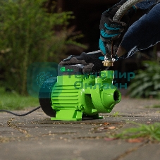 Садовый поверхностный насос Сибртех СПН700-Ч 700 Вт напор 50 м 3000 л/ч чугун