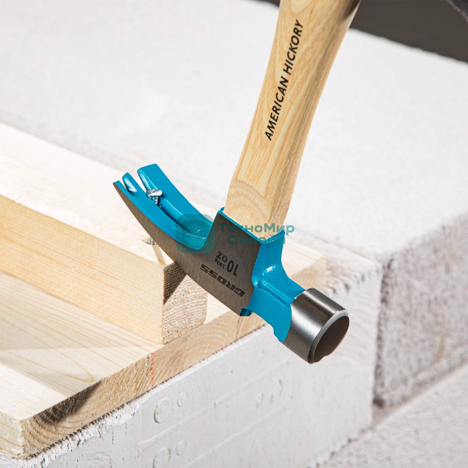 Молоток-гвоздодер Gross AMERICAN HICKORY 280 г, угол 75, магнит, обрезиненная рукоятка