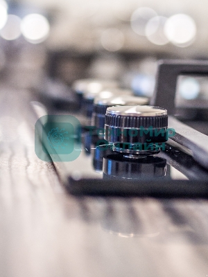 Газовая варочная панель LEX GVG 640-1 BLгазовая 1000-3500Вт 4конфорки газ контроль