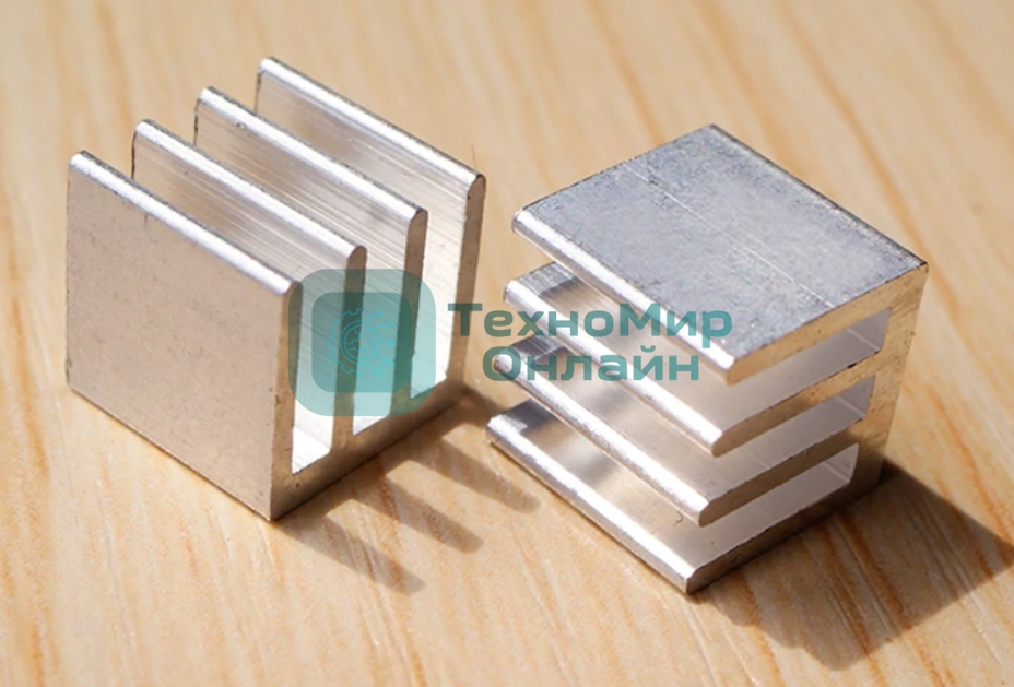 Аллюминиевый радиатор 10х10х10 мм