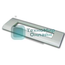 Пластиковая накладка на цоколь, 135x45, белая