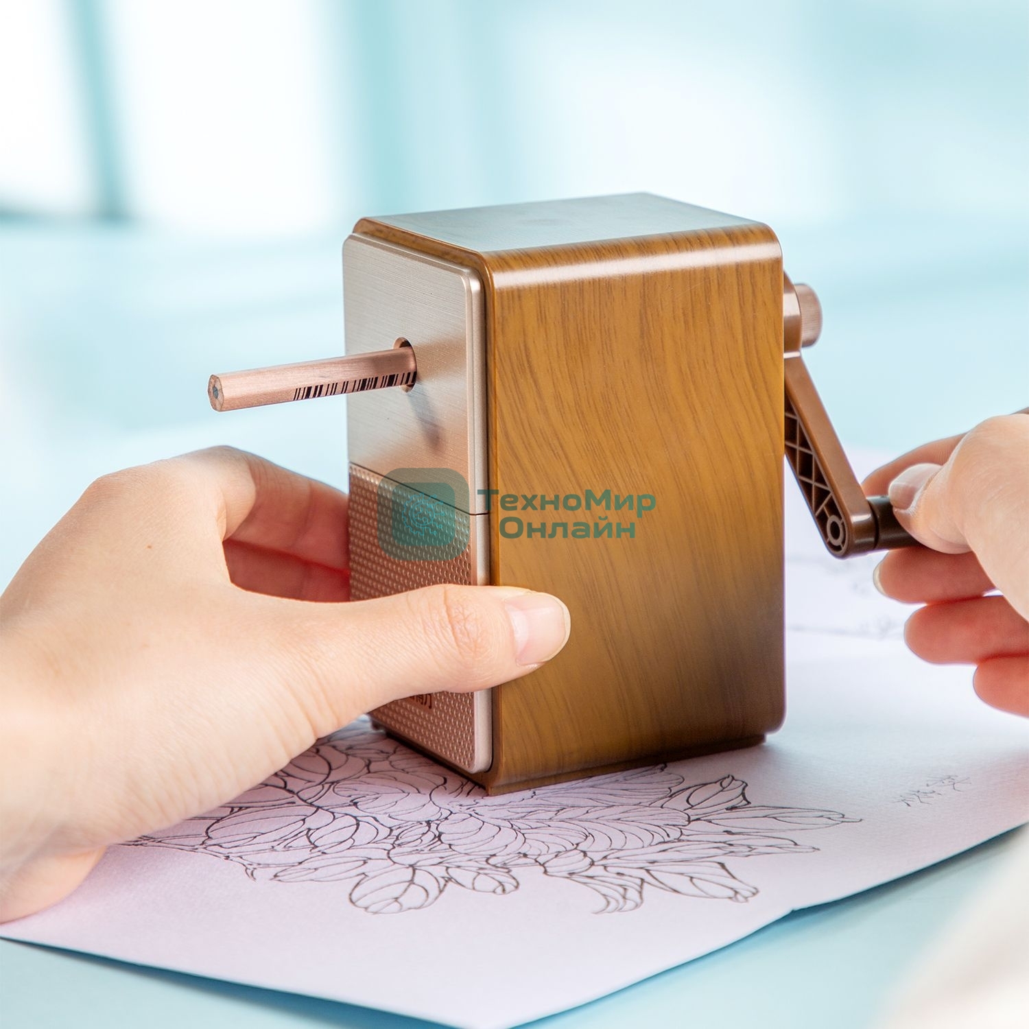 Точилка для карандашей механическая Deli 71160Brown, 1 отверстие, пластик, коричневый