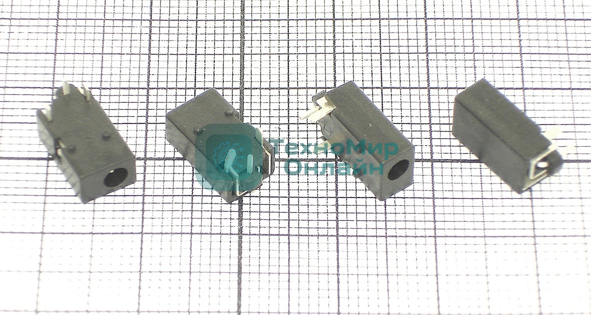 Разъем питания для планшета №14 (0.7х2.5мм)