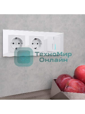 Рамка на 3 поста (белый,стекло) W0031101