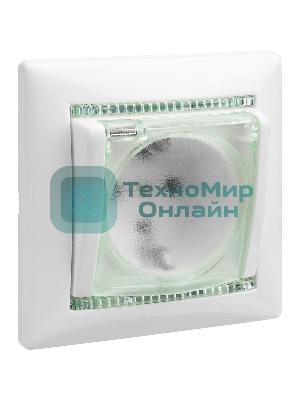Розетка Legrand Valena 774220 влагозащищенная IP44 с заземлением с крышкой и защитными шторками (белая)