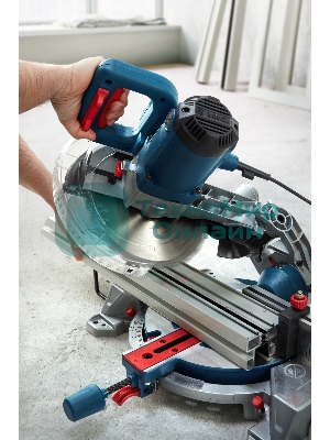 Торцовочная пила Bosch GCM 216