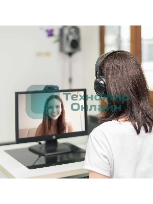 Веб-камера Logitech C270 HD 1280x720, 30 кадр/с, USB Type-A, микрофон (шумоподавление), автоосвещение, универсальное крепление