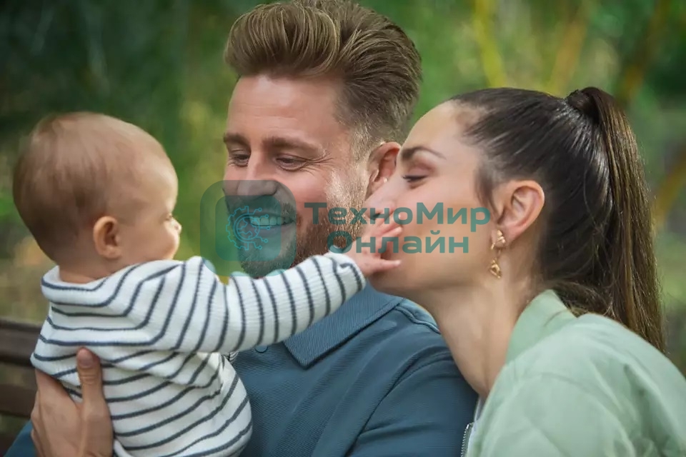 Ручной молокоотсос Philips SCF430/10. В комплекте: 1 ручной молокоотсос, соска серии Natural, фиксирующее кольцо, крышка для транспортировки