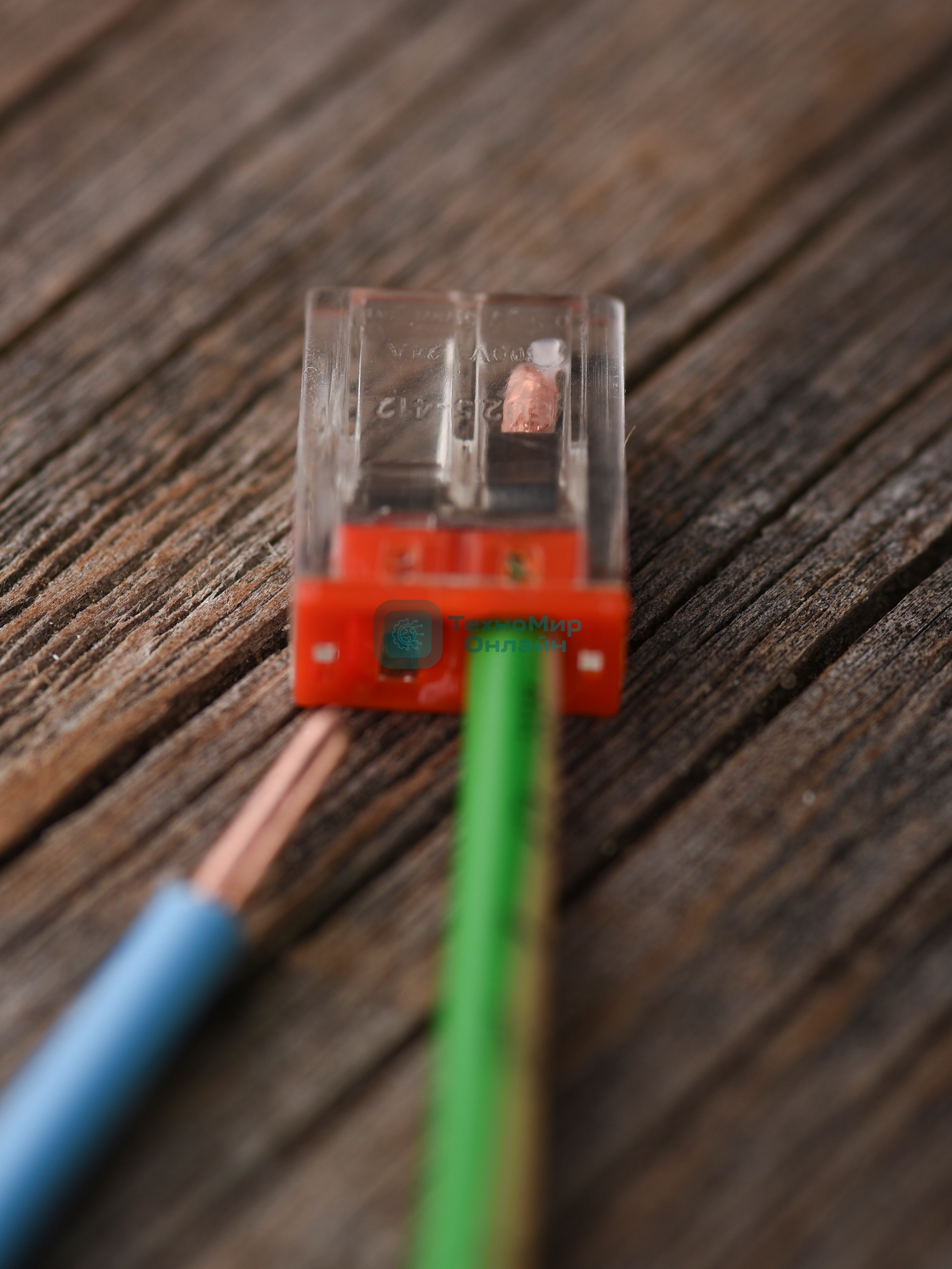 Клемма строительно-монтажная СМК 2273-242 PROxima с пастой 2 отверстия 0.5-2.5 мм.кв. (100 шт)