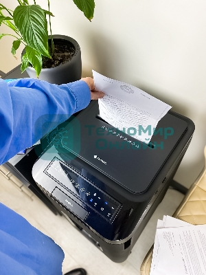 Шредер Heleos АП55-4 черный с автоподачей (секр.P-4) фрагменты 400лист. 55лтр. скрепки скобы пл.карты