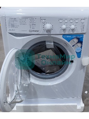 (Поврежденный товар) Стиральная машина Indesit IWSC 6105 белый 6кг [См.описание!]
