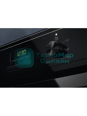 Духовой шкаф электрический Electrolux EOF3H50BK черный