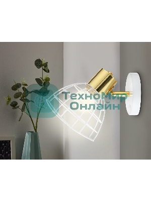 Светильник Ambrella light TR8600 WH/GD белый/золото E27 max 40W 154*145*205
