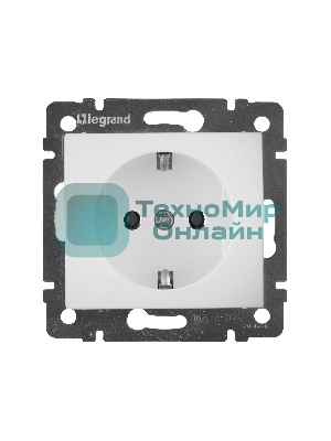 Розетка электрическая Valena с заземлением (белая)