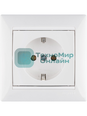 Розетка электрическая Valena с заземлением (белая)