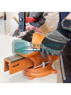 Тиски Sparta слесарные 150мм поворотные с наковальней