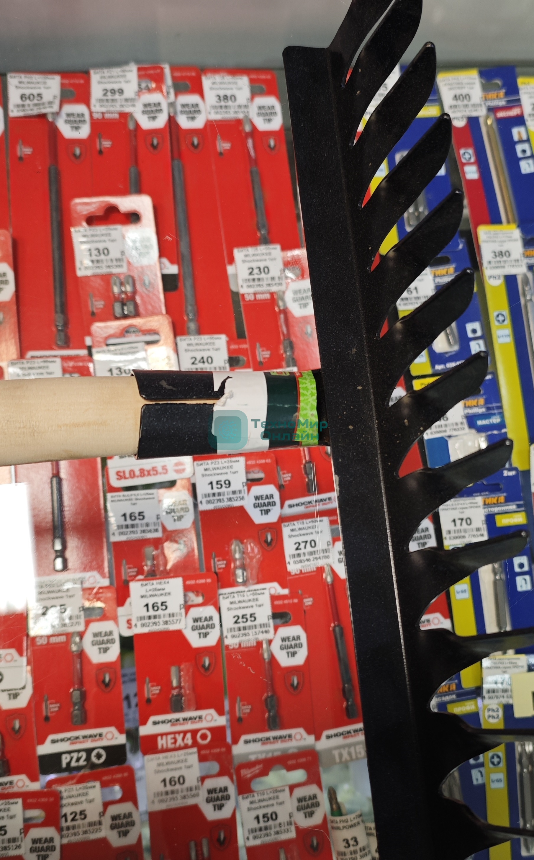 (Поврежденный товар) Грабли Сибртех 12-зубые, 300мм, с черенком, витые [См.описание!]