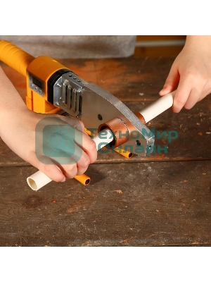 Сварочный аппарат для пластиковых труб Deko PPWM2100W LCD раструбная 2.1кВт (кейс в комплекте)