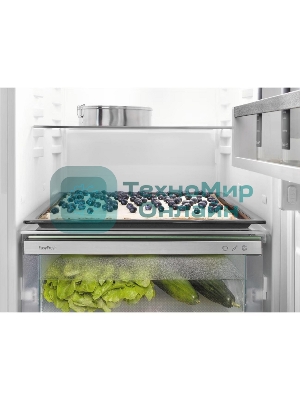 Встраиваемый холодильник Liebherr ICSd 5102-22 001 белый двухкамерный 219/56л морозилка снизу