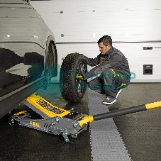 Домкрат гидравлический подкатной Denzel 3,8 т, 110-580 мм, быстрый подъем, низкий подхват, проф.