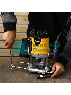 Фрезер Deko DKR1900 1900Вт 30000об/мин макс.ход:55мм