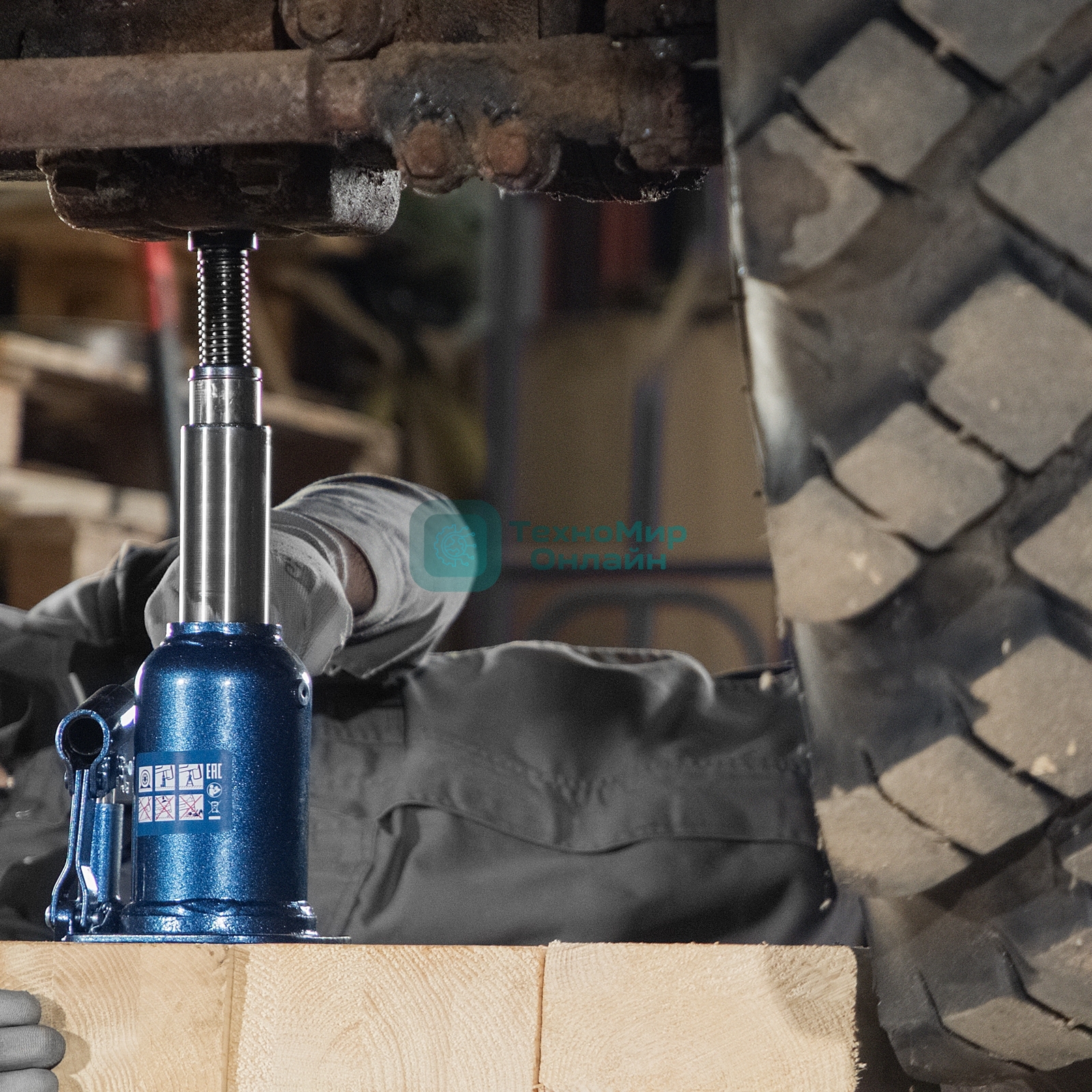 Домкрат гидравлический бутылочный телескопический Stels 8 т, подъем 180-410 мм